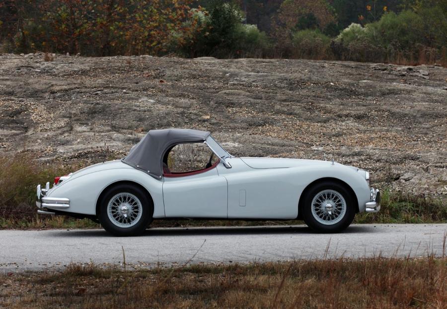  Jaguar XK140 Roadster 1956 года  (фото 3 из 3)